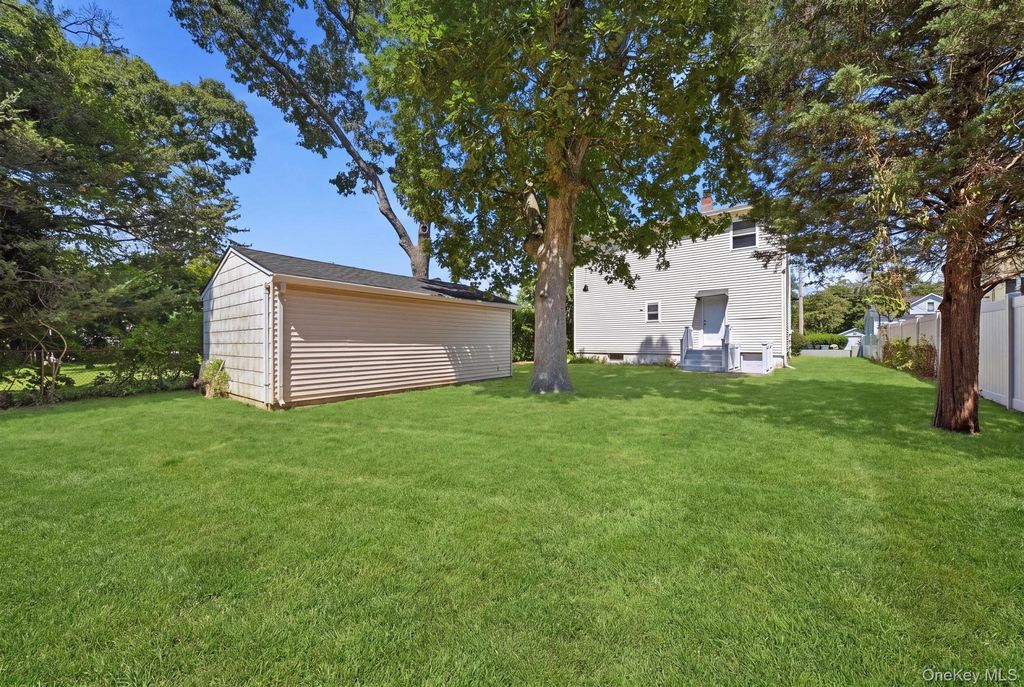 50 Bittermint Street, Islip, NY 11751 — photo 5