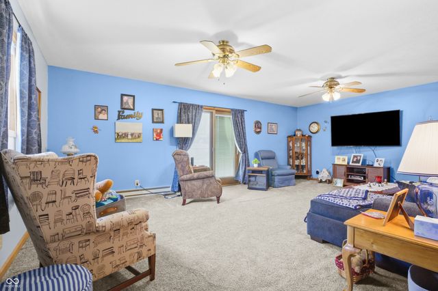 6452 E 550 N, Columbus, IN 47203