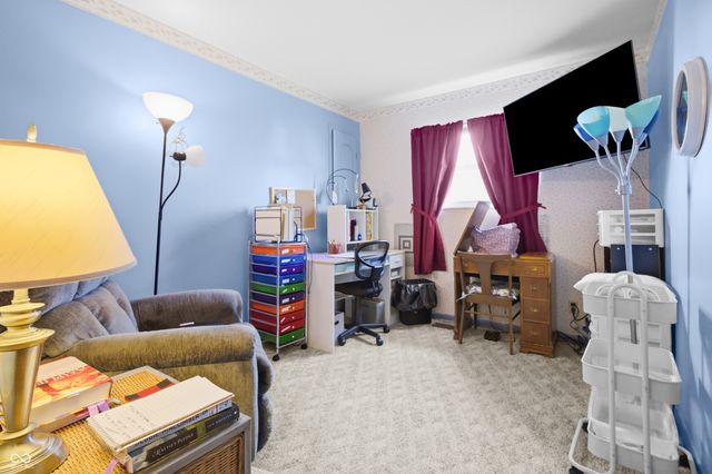 6452 E 550 N, Columbus, IN 47203