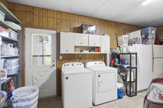 6452 E 550 N, Columbus, IN 47203