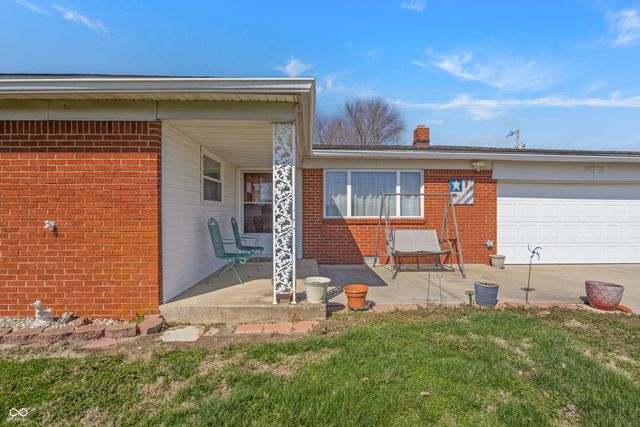 6452 E 550 N, Columbus, IN 47203