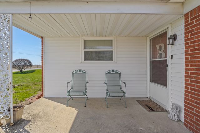 6452 E 550 N, Columbus, IN 47203