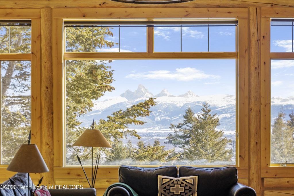 8157 RIPPLINGER Road, Driggs, ID 83422 photo 10