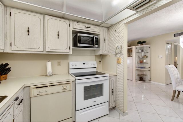 14290 Nesting Way A, Delray Beach, FL 33484