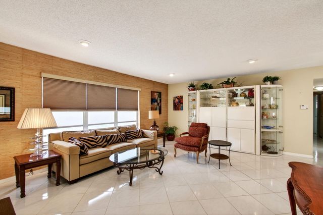 14290 Nesting Way A, Delray Beach, FL 33484