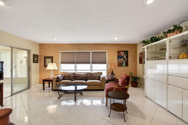 14290 Nesting Way A, Delray Beach, FL 33484