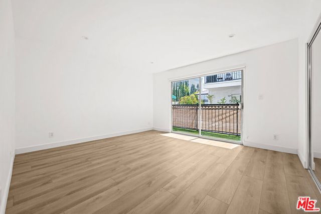 136 S Palm Drive 201, Beverly Hills, CA 90212