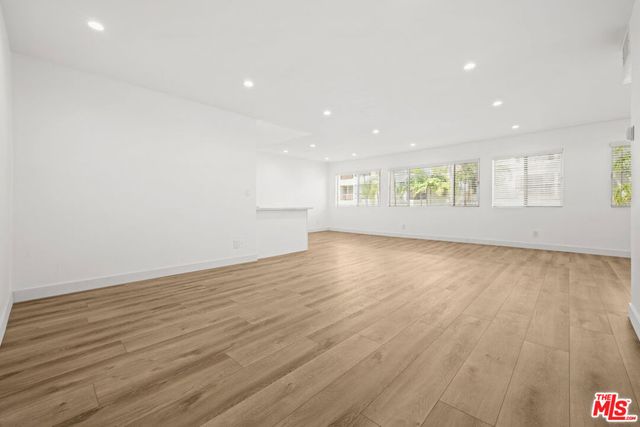 136 S Palm Drive 201, Beverly Hills, CA 90212