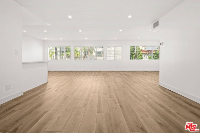 136 S Palm Drive 201, Beverly Hills, CA 90212