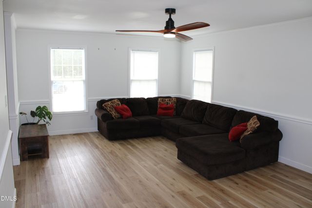 105 Carriage Court, Dunn, NC 28334