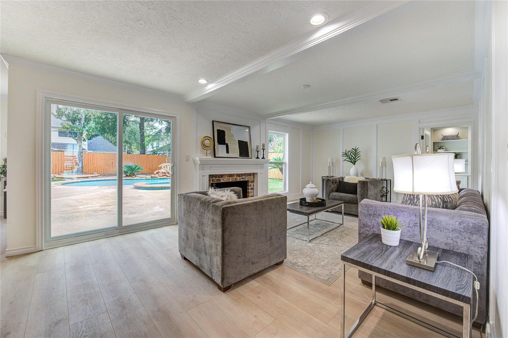 Image 16 of property listing at 1519 Hannington Drive, Katy, TX 77450