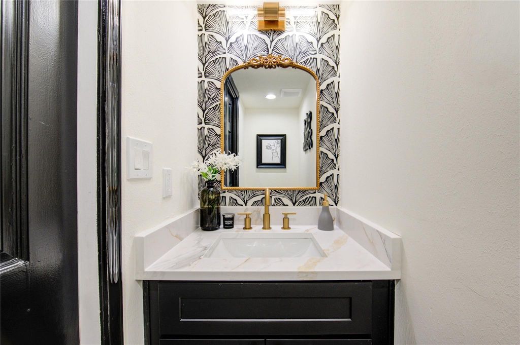 Image 19 of property listing at 1519 Hannington Drive, Katy, TX 77450