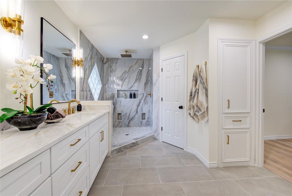 Image 25 of property listing at 1519 Hannington Drive, Katy, TX 77450