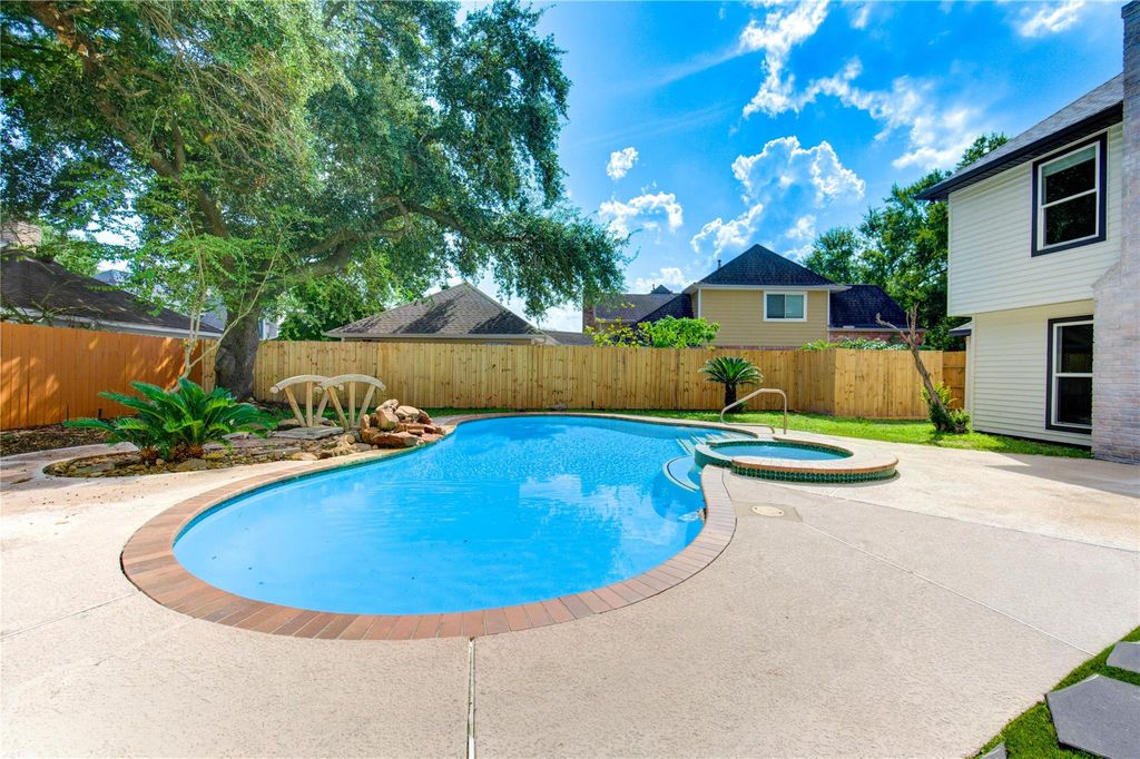 Image 33 of property listing at 1519 Hannington Drive, Katy, TX 77450