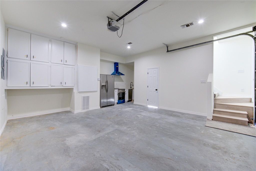 Image 34 of property listing at 1519 Hannington Drive, Katy, TX 77450