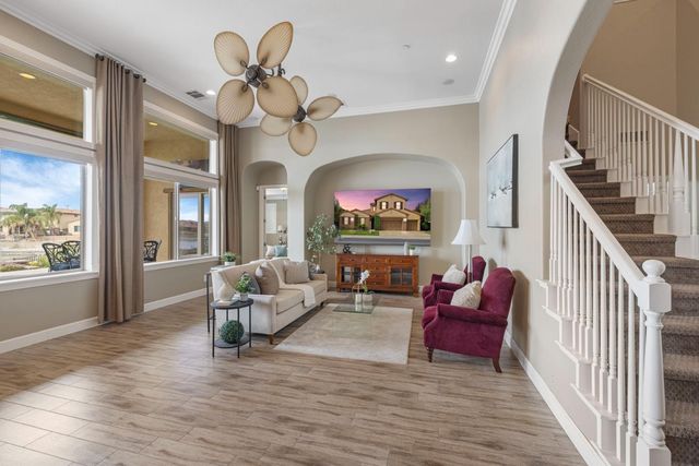 1211 Como Dr, Manteca, CA 95337