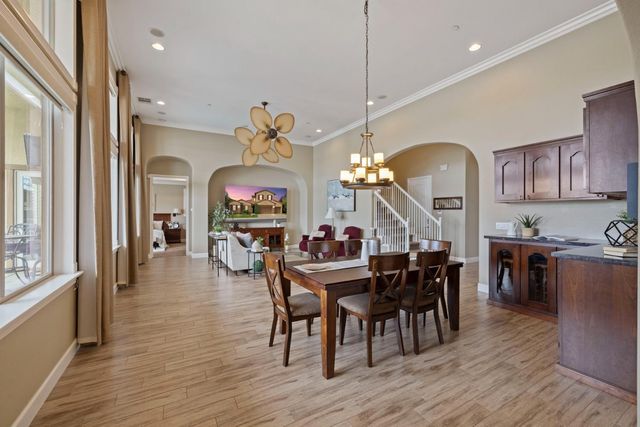 1211 Como Dr, Manteca, CA 95337
