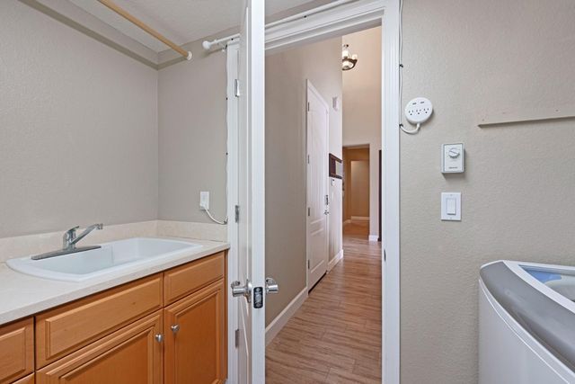 1211 Como Dr, Manteca, CA 95337
