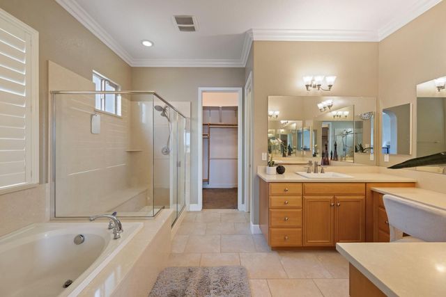 1211 Como Dr, Manteca, CA 95337