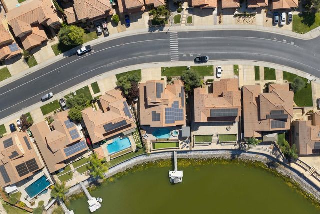 1211 Como Dr, Manteca, CA 95337