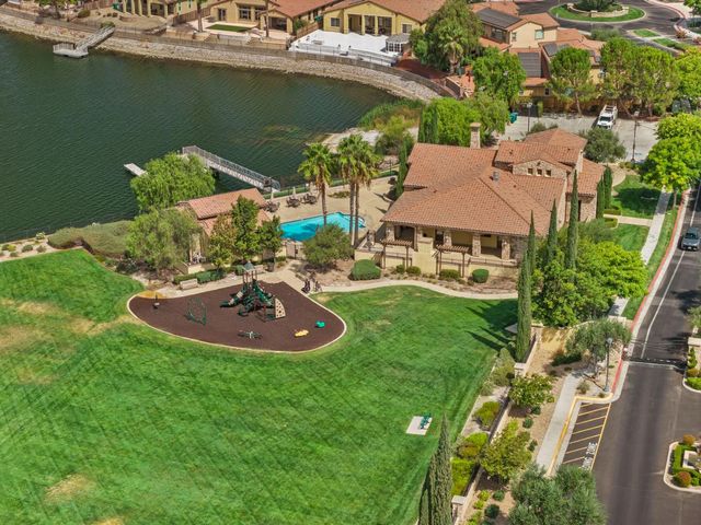 1211 Como Dr, Manteca, CA 95337