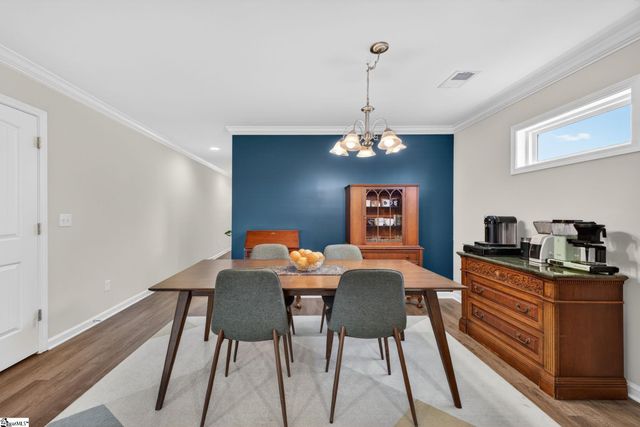 10 Steeds Glen Road, Piedmont, SC 29673