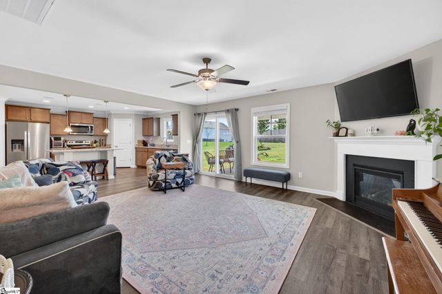 10 Steeds Glen Road, Piedmont, SC 29673