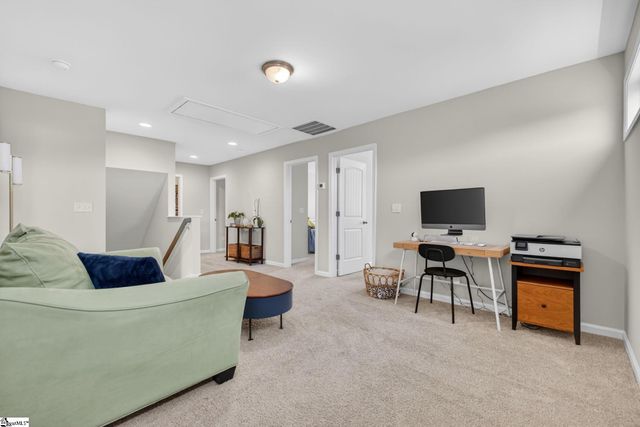 10 Steeds Glen Road, Piedmont, SC 29673