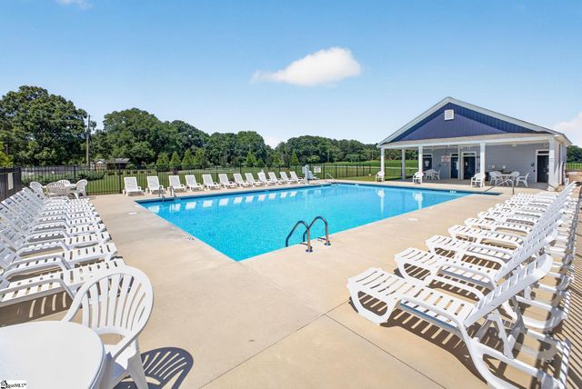 10 Steeds Glen Road, Piedmont, SC 29673