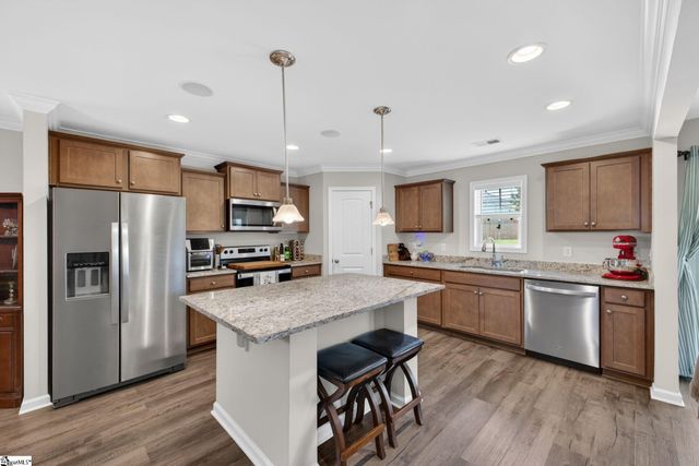 10 Steeds Glen Road, Piedmont, SC 29673