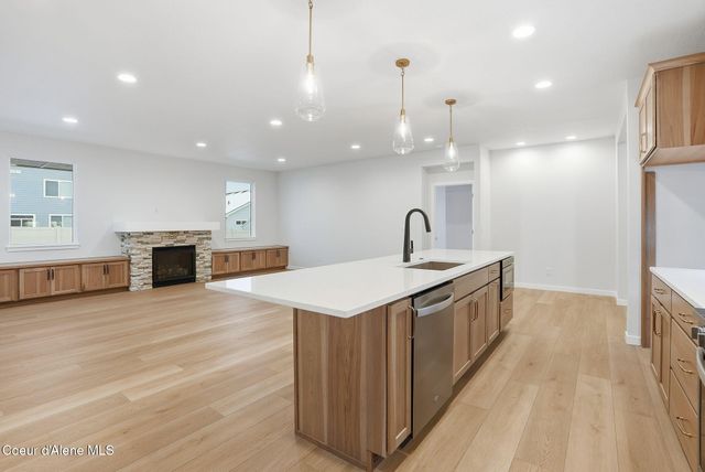 2102 W PLATTE AVE, Post Falls, ID 83854