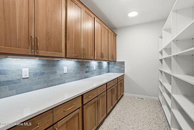 2102 W PLATTE AVE, Post Falls, ID 83854