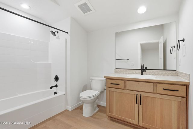 2102 W PLATTE AVE, Post Falls, ID 83854