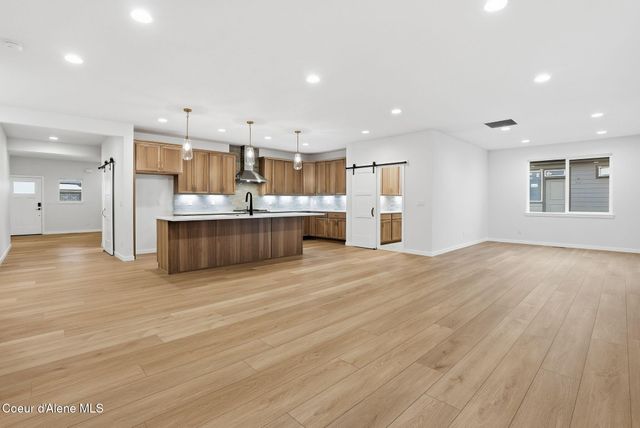 2102 W PLATTE AVE, Post Falls, ID 83854