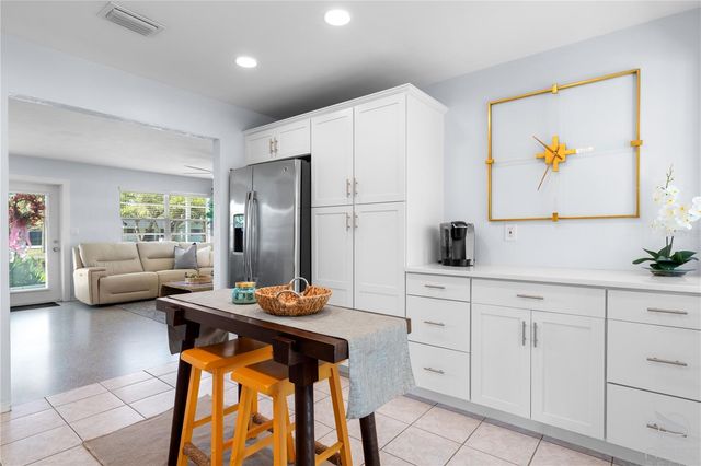 702 OCEAN AVENUE, New Smyrna Beach, FL 32169