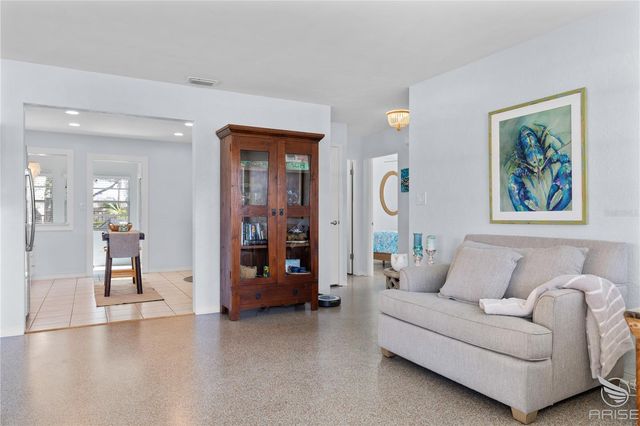 702 OCEAN AVENUE, New Smyrna Beach, FL 32169