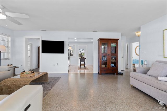 702 OCEAN AVENUE, New Smyrna Beach, FL 32169