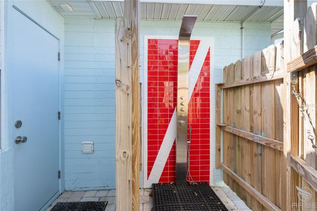 702 OCEAN AVENUE, New Smyrna Beach, FL 32169