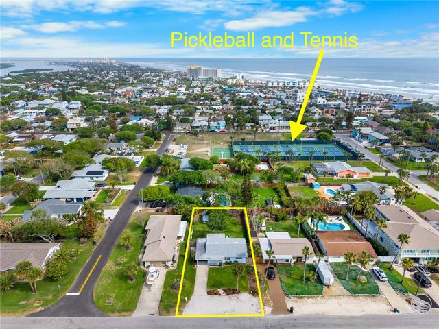 702 OCEAN AVENUE, New Smyrna Beach, FL 32169