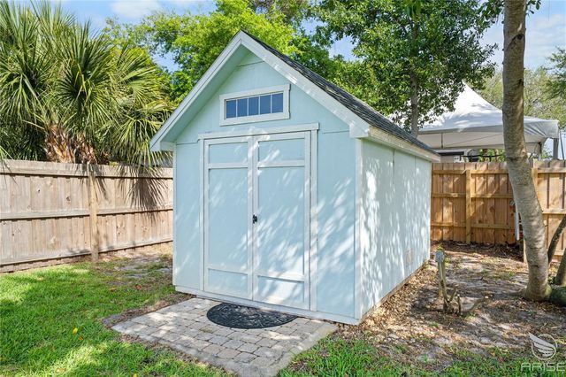 702 OCEAN AVENUE, New Smyrna Beach, FL 32169