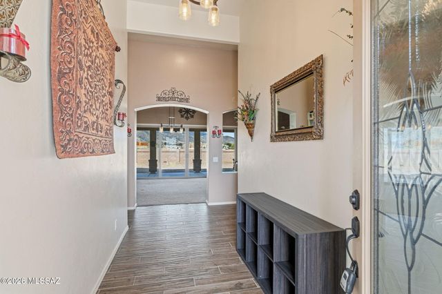 6233 E Molly Drive, Hereford, AZ 85615