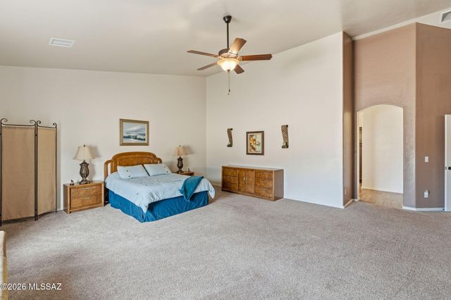 6233 E Molly Drive, Hereford, AZ 85615