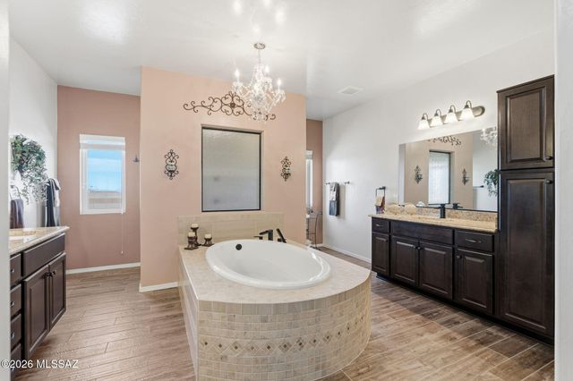 6233 E Molly Drive, Hereford, AZ 85615