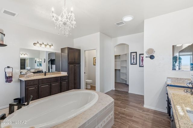 6233 E Molly Drive, Hereford, AZ 85615