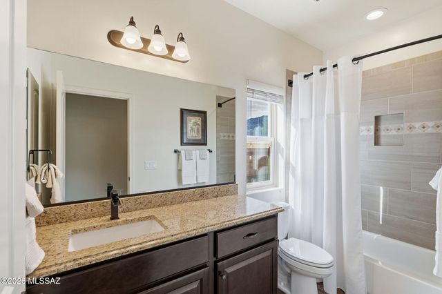 6233 E Molly Drive, Hereford, AZ 85615