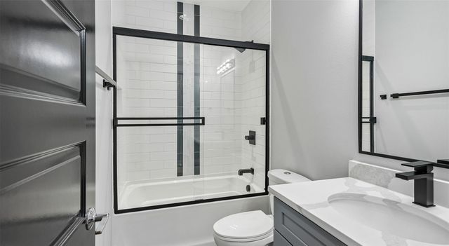 5006 148th Circle, Urbandale, IA 50323