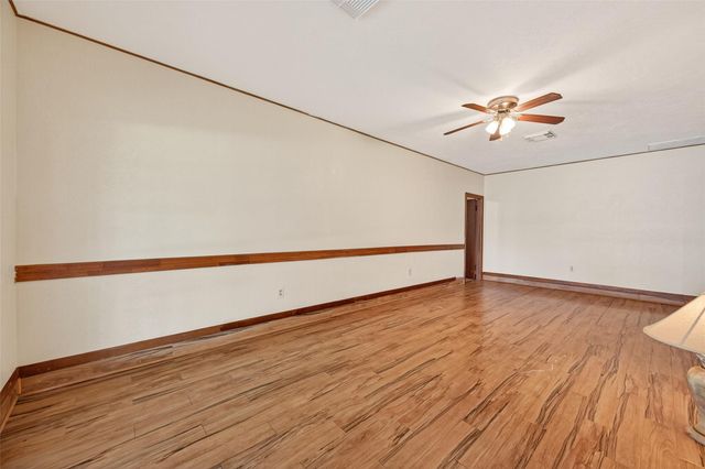 4019 Beatrice Avenue, Dickinson, TX 77539