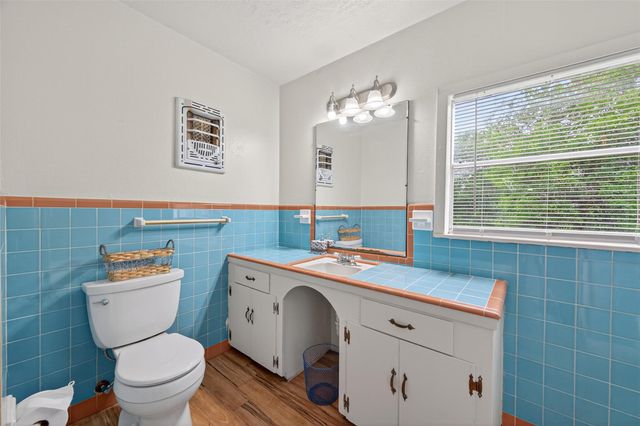 4019 Beatrice Avenue, Dickinson, TX 77539