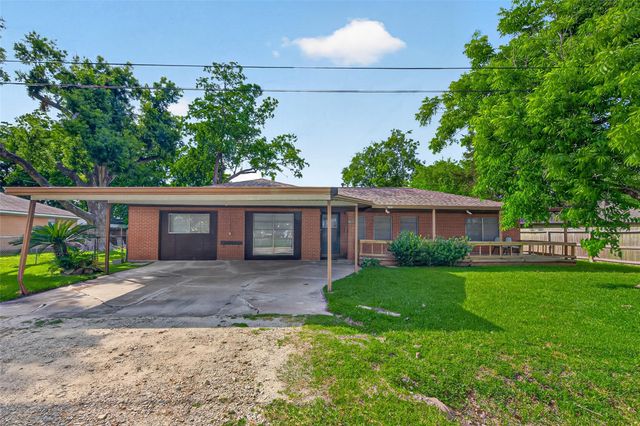 4019 Beatrice Avenue, Dickinson, TX 77539