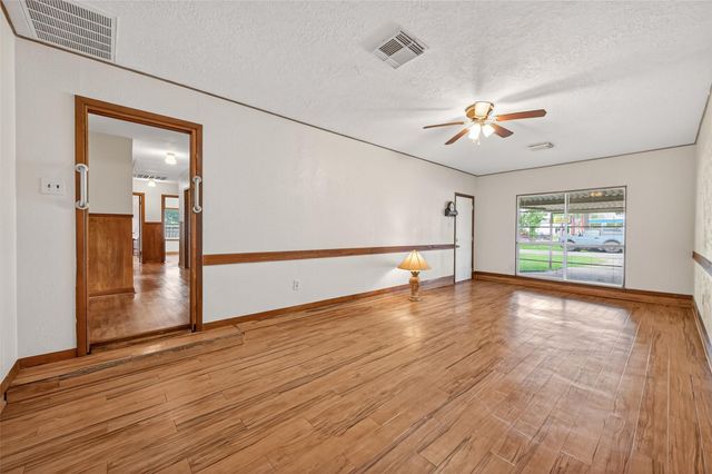 4019 Beatrice Avenue, Dickinson, TX 77539